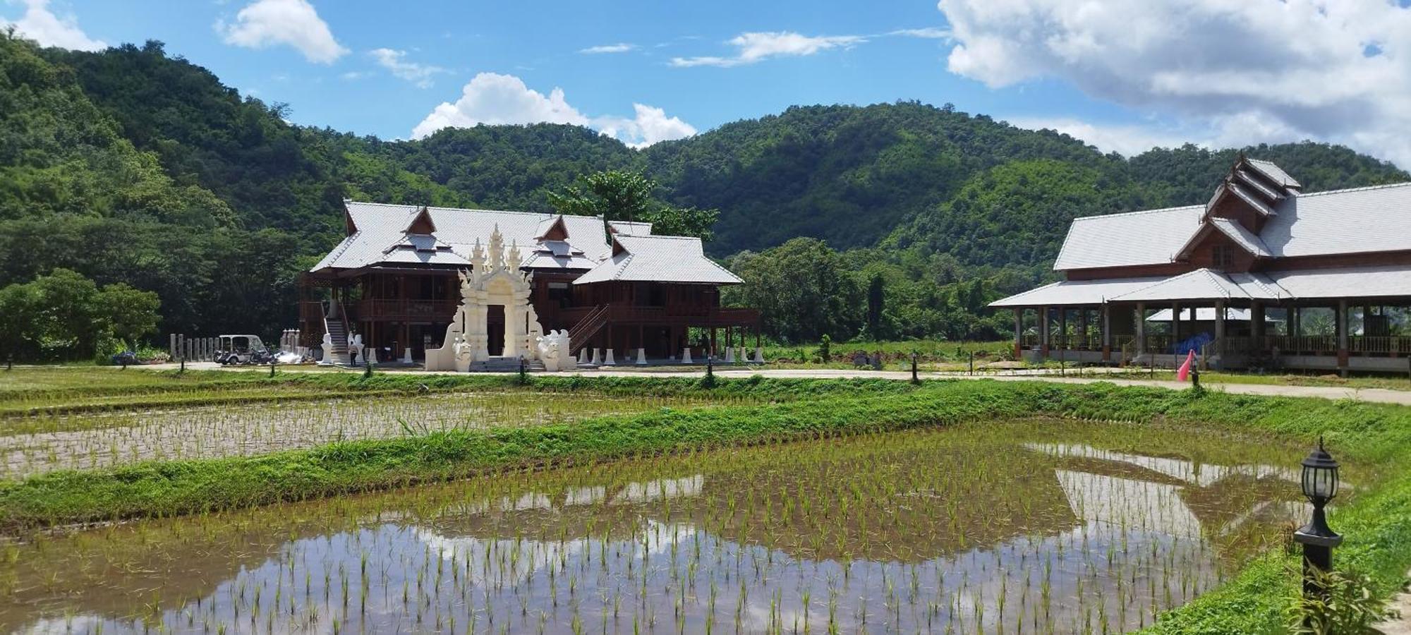 La Villa De Madame Su Чиангмай Екстериор снимка